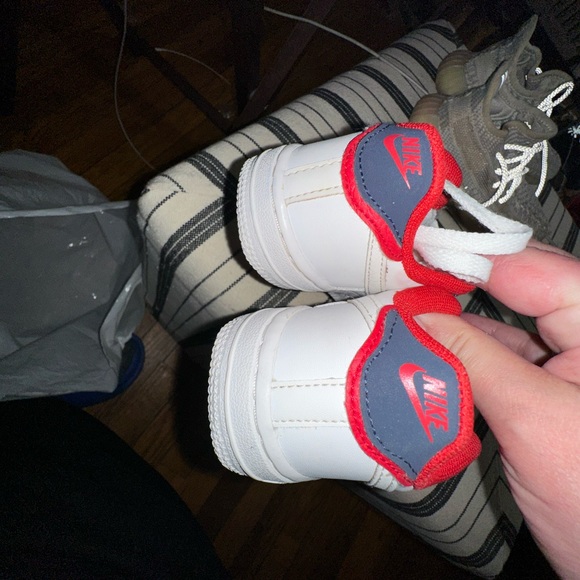 Nike AF1s kids sz-8c - Picture 3 of 5